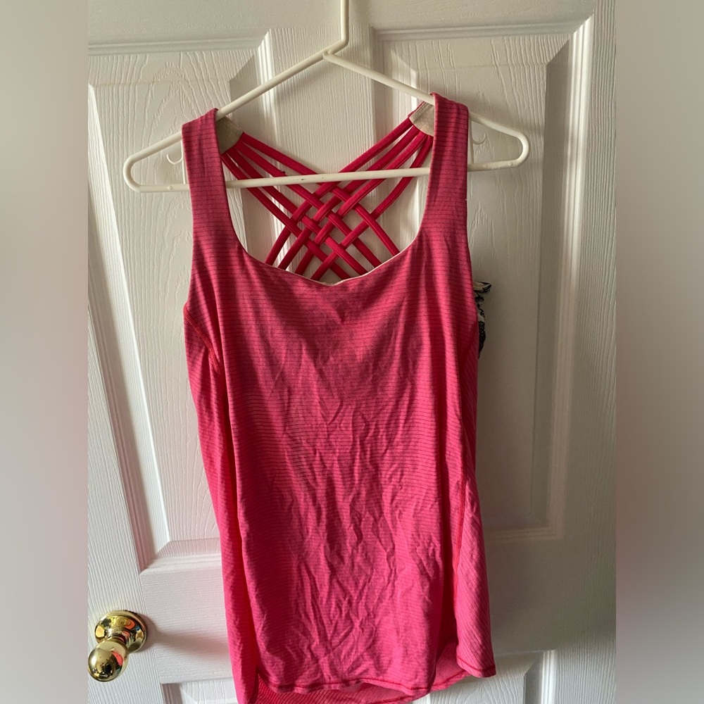 Lululemon tank top